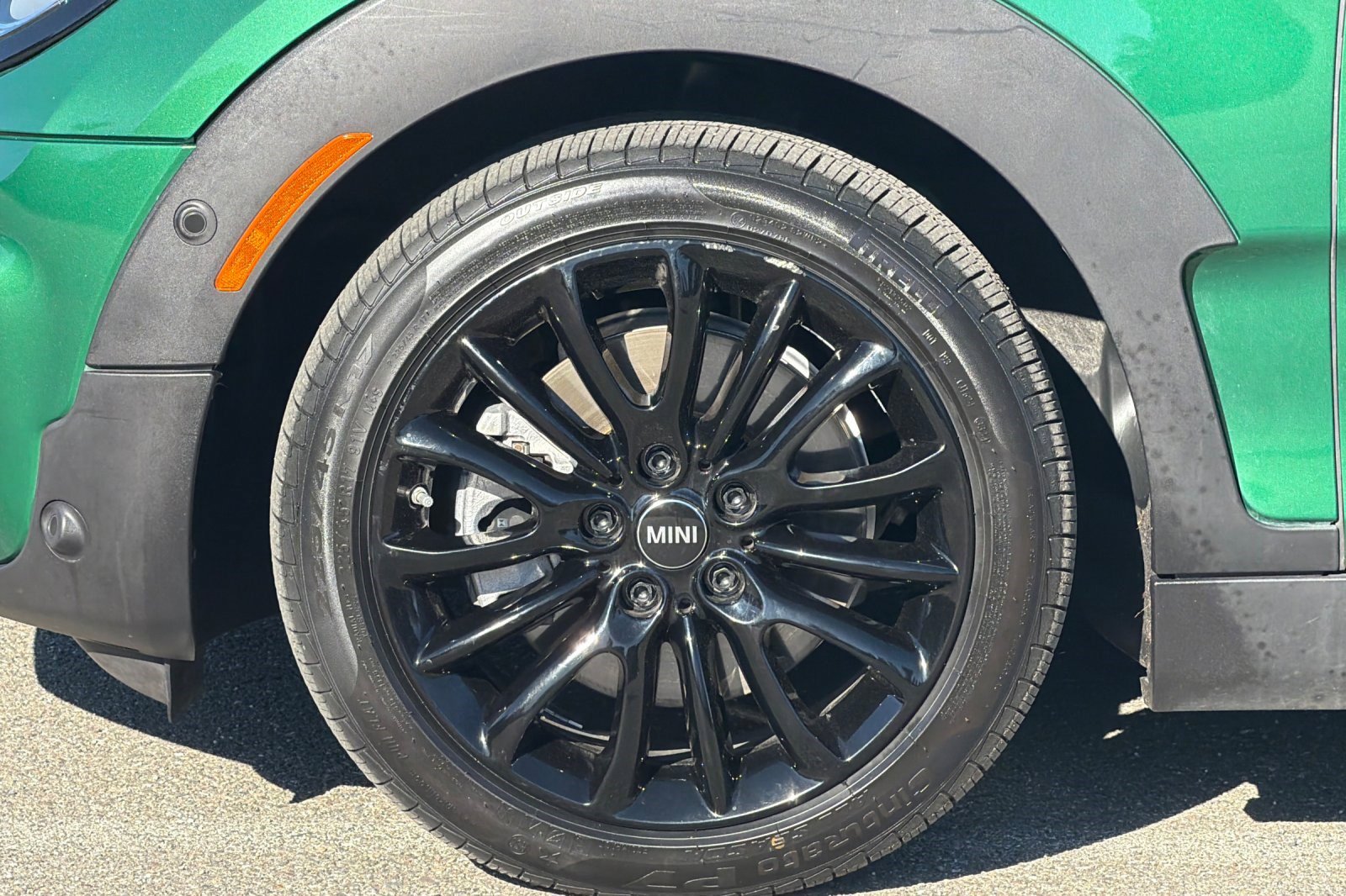 Used 2021 MINI Cooper Clubman S w/ Driver Assistance Package image 37