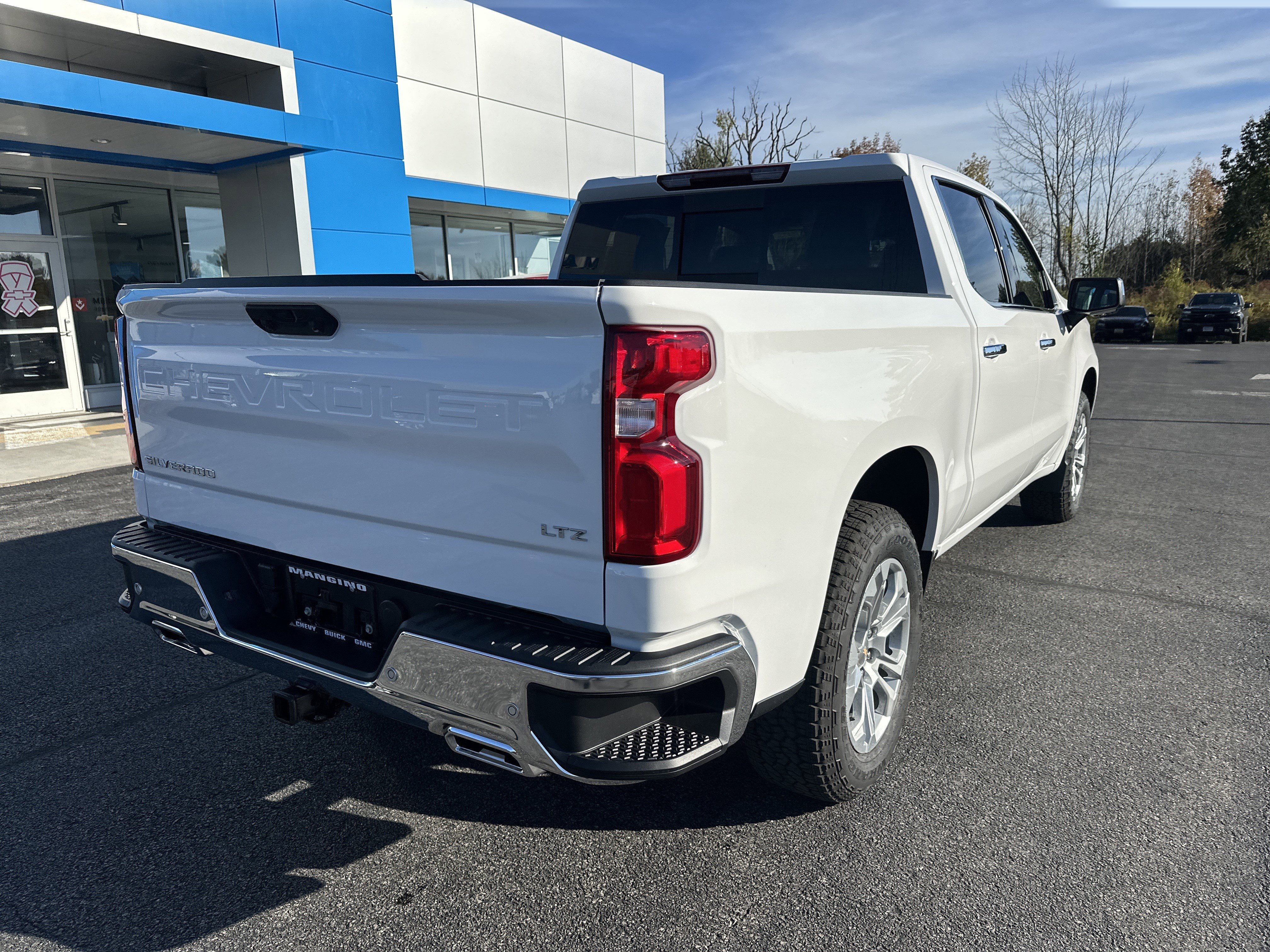 New 2026 Chevrolet Silverado 1500 LTZ w/ Z71 Off-Road Package image 5
