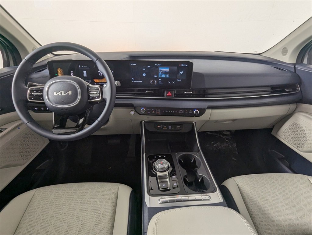 New 2025 Kia Carnival EX image 15