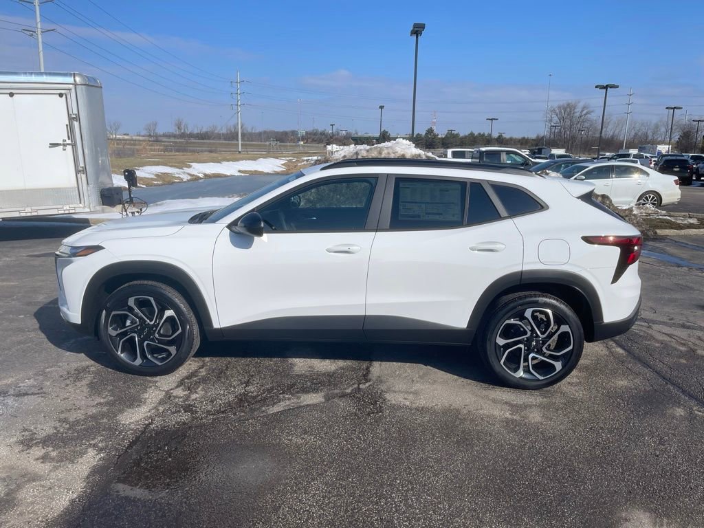 New 2026 Chevrolet Trax RS w/ Sunroof Package image 4
