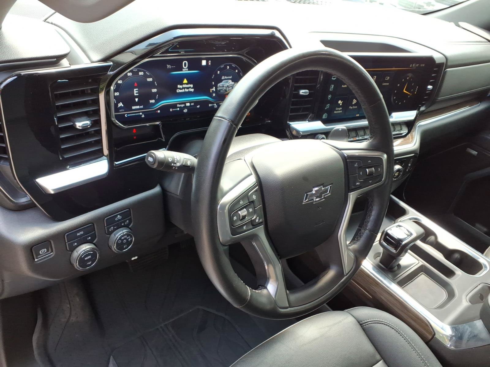 Used 2023 Chevrolet Silverado 1500 RST w/ Redline Edition AWD/4WD image 8