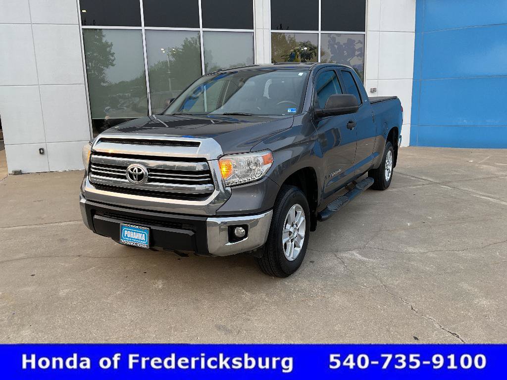 Used 2017 Toyota Tundra SR5 AWD/4WD image 2