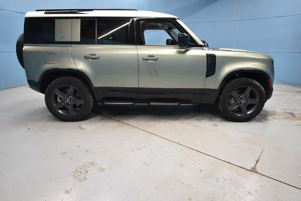 Used 2023 Land Rover Defender 110 X-Dynamic SE AWD/4WD image 33