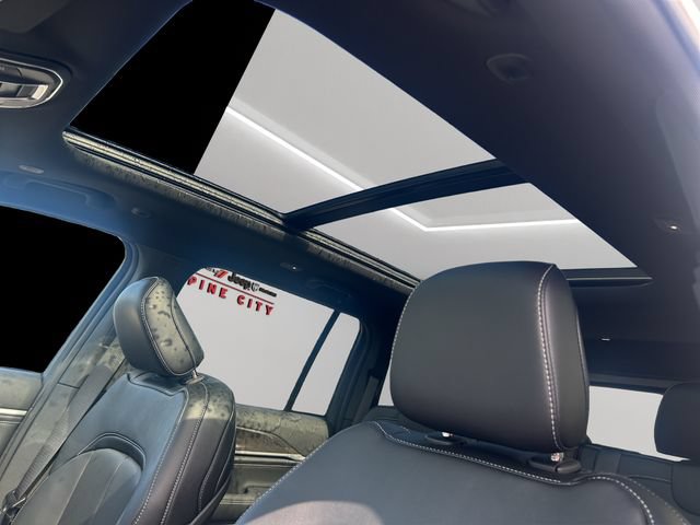 New 2026 Jeep Grand Cherokee Limited AWD/4WD image 3