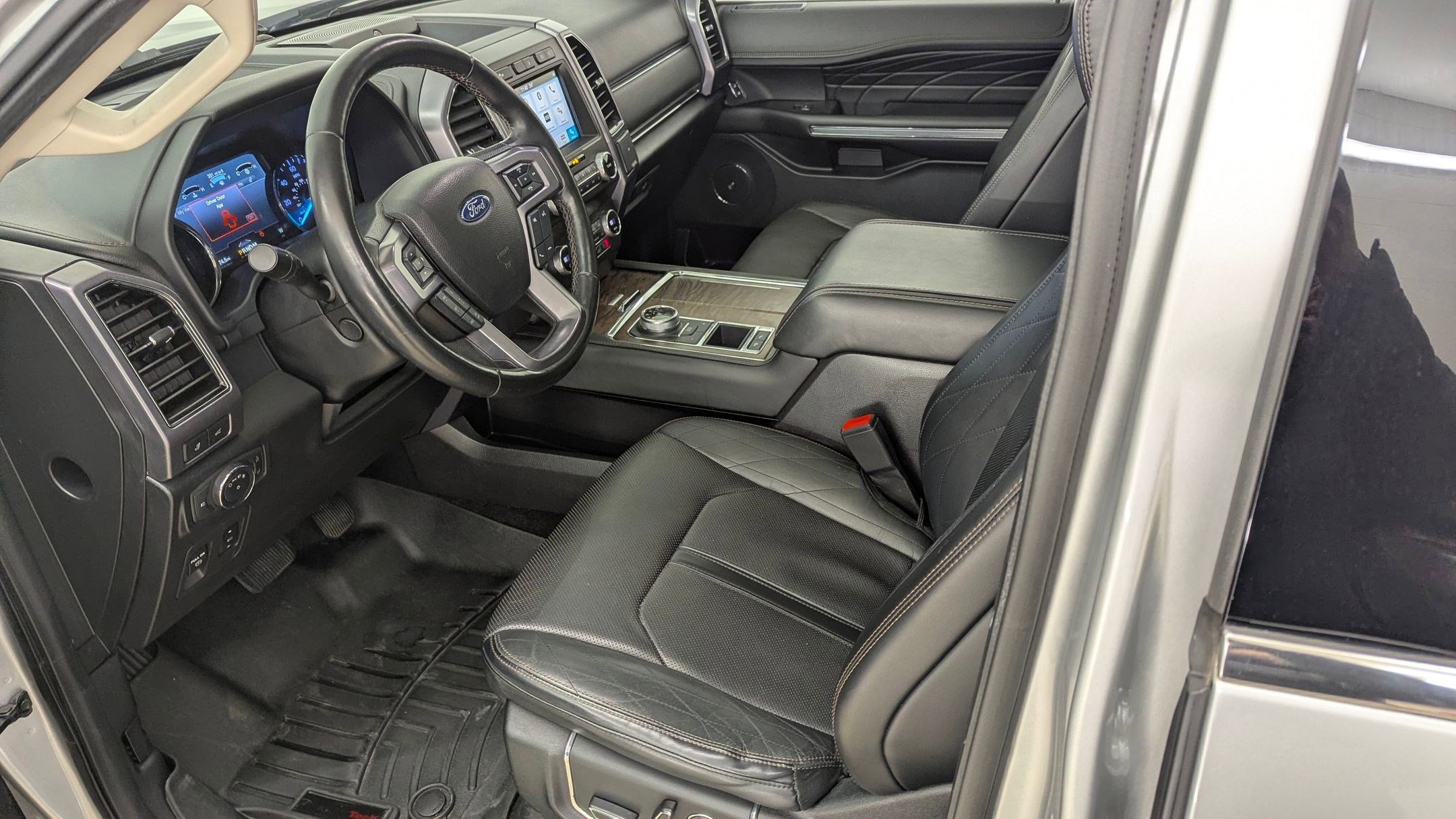 Certified 2019 Ford Expedition Platinum image 24