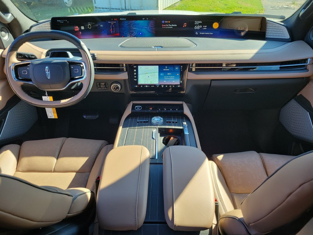 New 2027 Lincoln Navigator L Black Label AWD/4WD image 11
