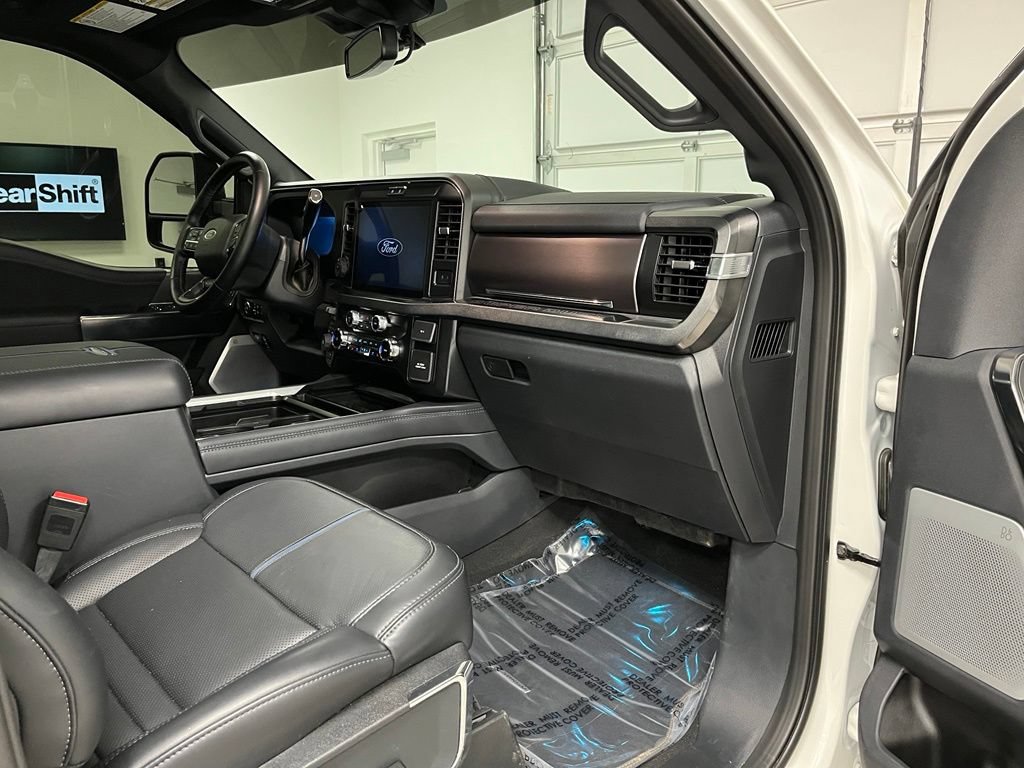 Used 2026 Ford F450 Platinum w/ FX4 Off-Road Package AWD/4WD image 58