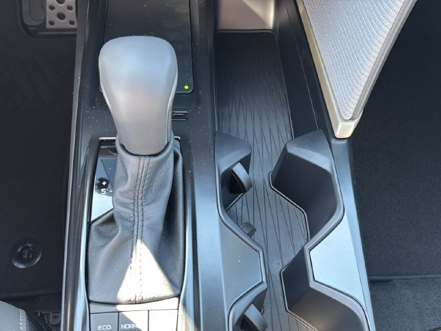 New 2026 Toyota Camry SE w/ Multimedia Upgrade Package FWD image 24