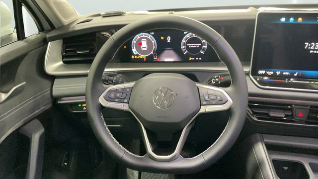 New 2026 Volkswagen Tiguan SE AWD/4WD image 23