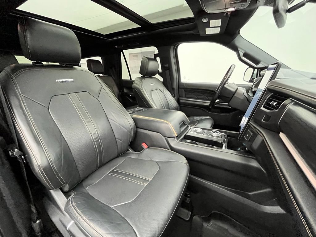 Used 2022 Ford Expedition Platinum AWD/4WD image 35