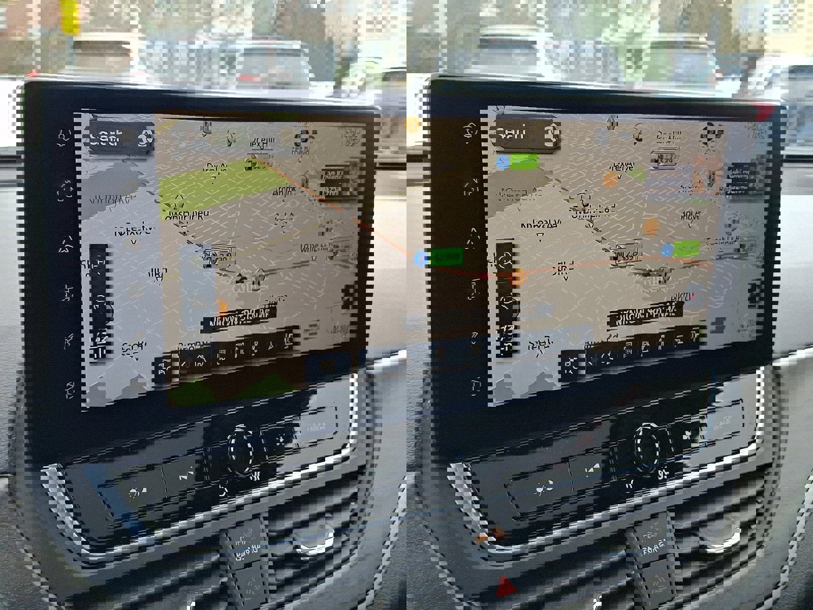 Used 2024 Nissan Altima 2.5 SV w/ SV Premium Package image 18