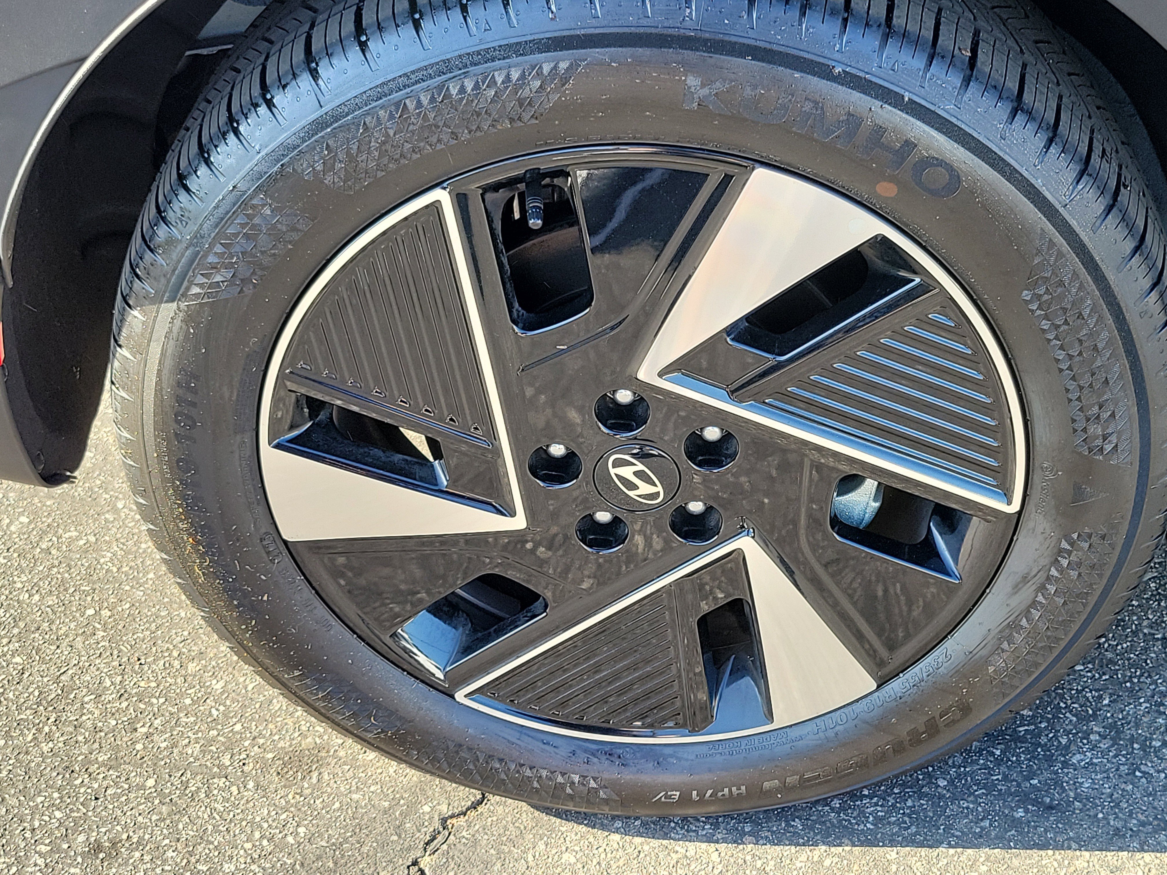 Certified 2026 Hyundai Ioniq 5 SEL RWD image 25