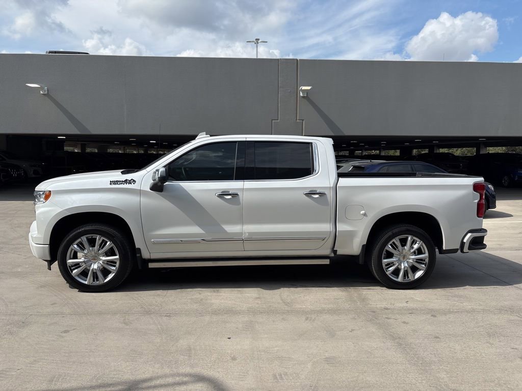 Used 2024 Chevrolet Silverado 1500 High Country w/ Technology Package image 9