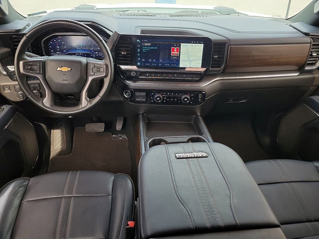 Used 2024 Chevrolet Silverado 2500 High Country w/ High Country Premium Package image 17
