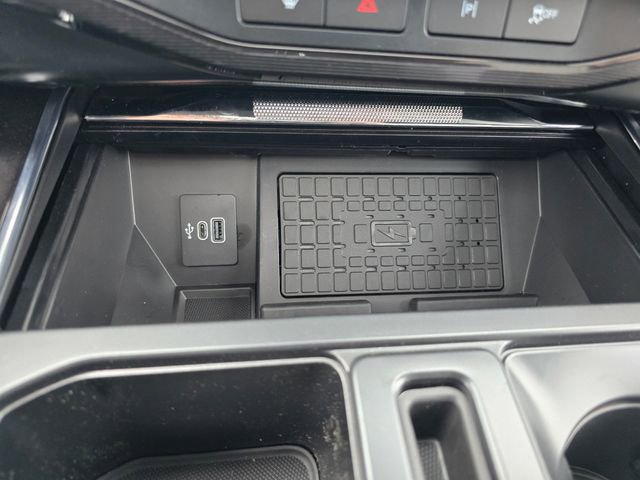 New 2025 Ford F150 Lightning Platinum image 26
