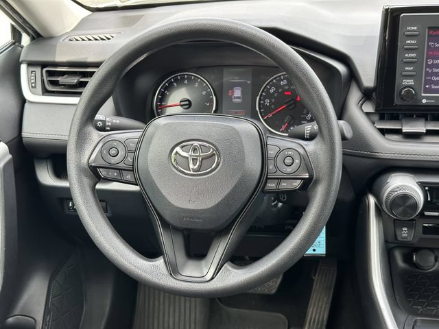Used 2022 Toyota RAV4 LE FWD image 25