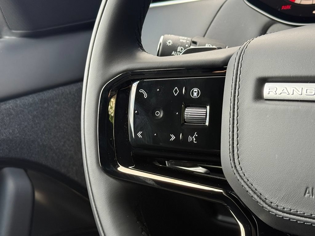 New 2026 Land Rover Range Rover Sport Dynamic SE AWD/4WD image 18