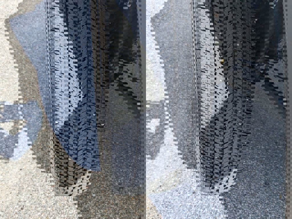 Used 2025 Jeep Wrangler Sahara image 31