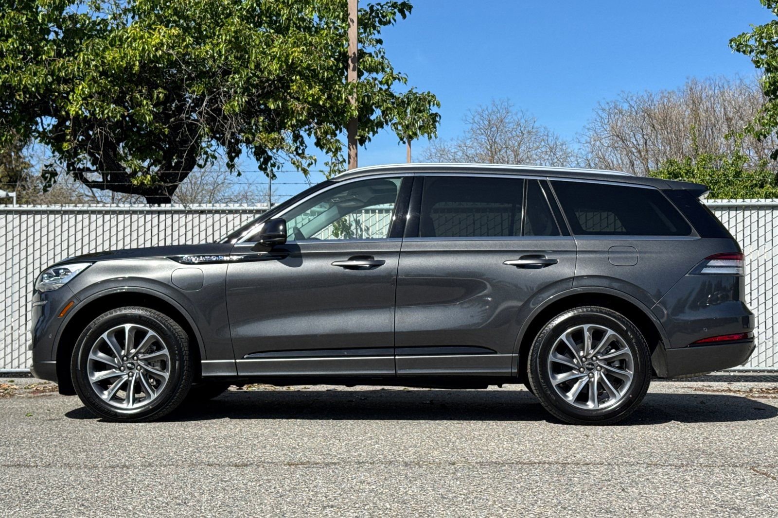 Certified 2020 Lincoln Aviator Grand Touring w/ Equipment Group 301A image 7