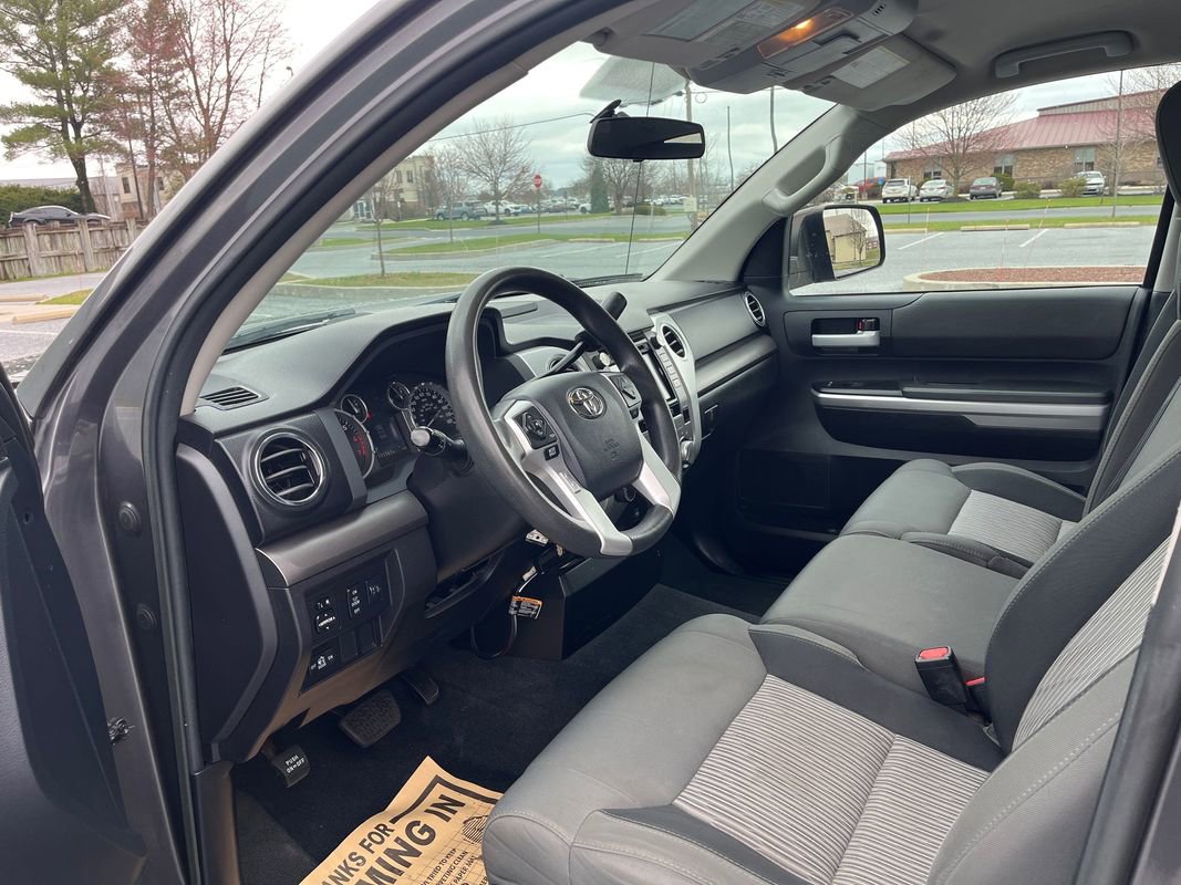 Used 2015 Toyota Tundra SR5 image 21
