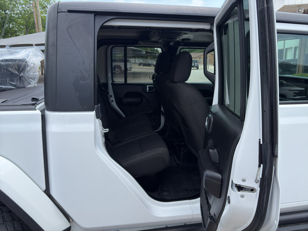 Used 2021 Jeep Gladiator Sport AWD/4WD image 17
