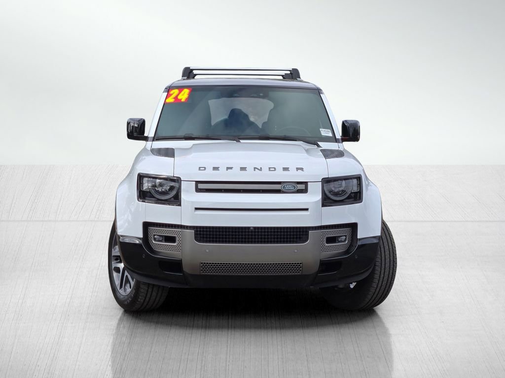Used 2024 Land Rover Defender 110 X-Dynamic SE image 2
