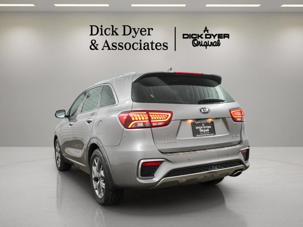 Used 2019 Kia Sorento SX w/ SX Touring Package AWD/4WD image 9