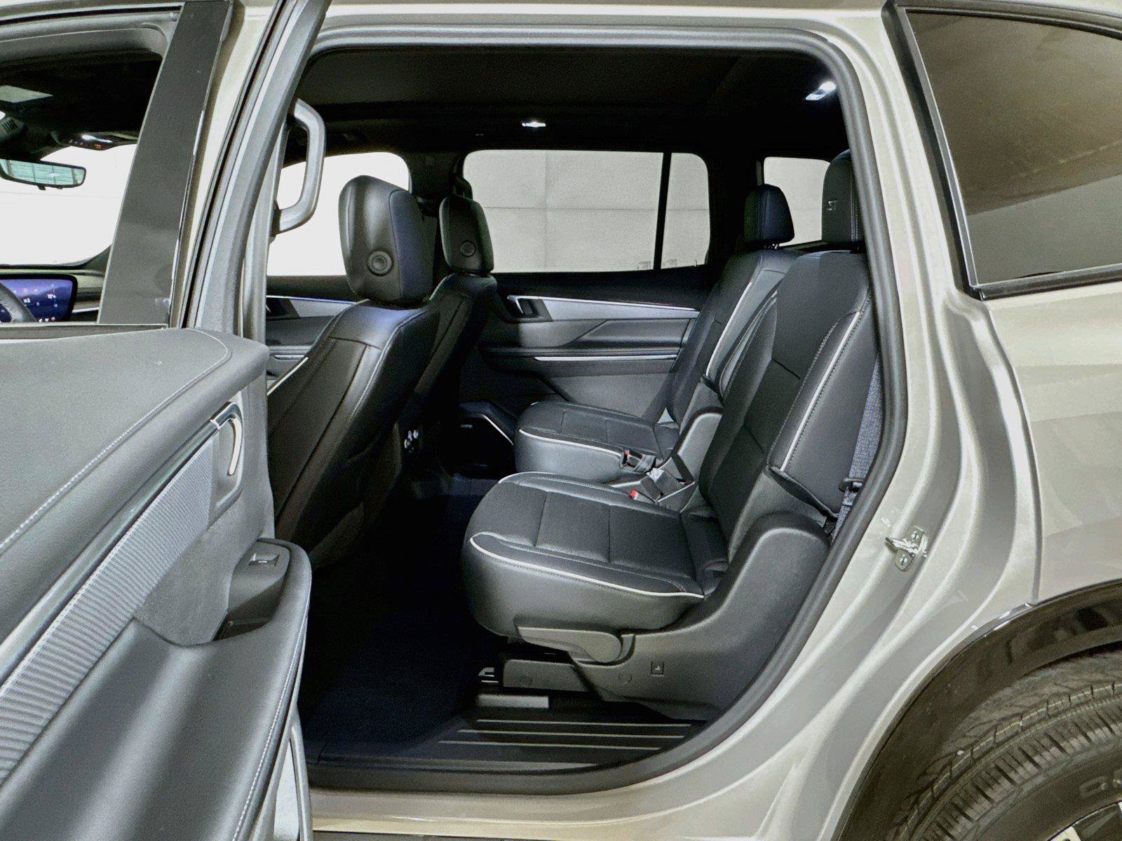 New 2027 Buick Enclave Sport Touring w/ Power Package FWD image 13