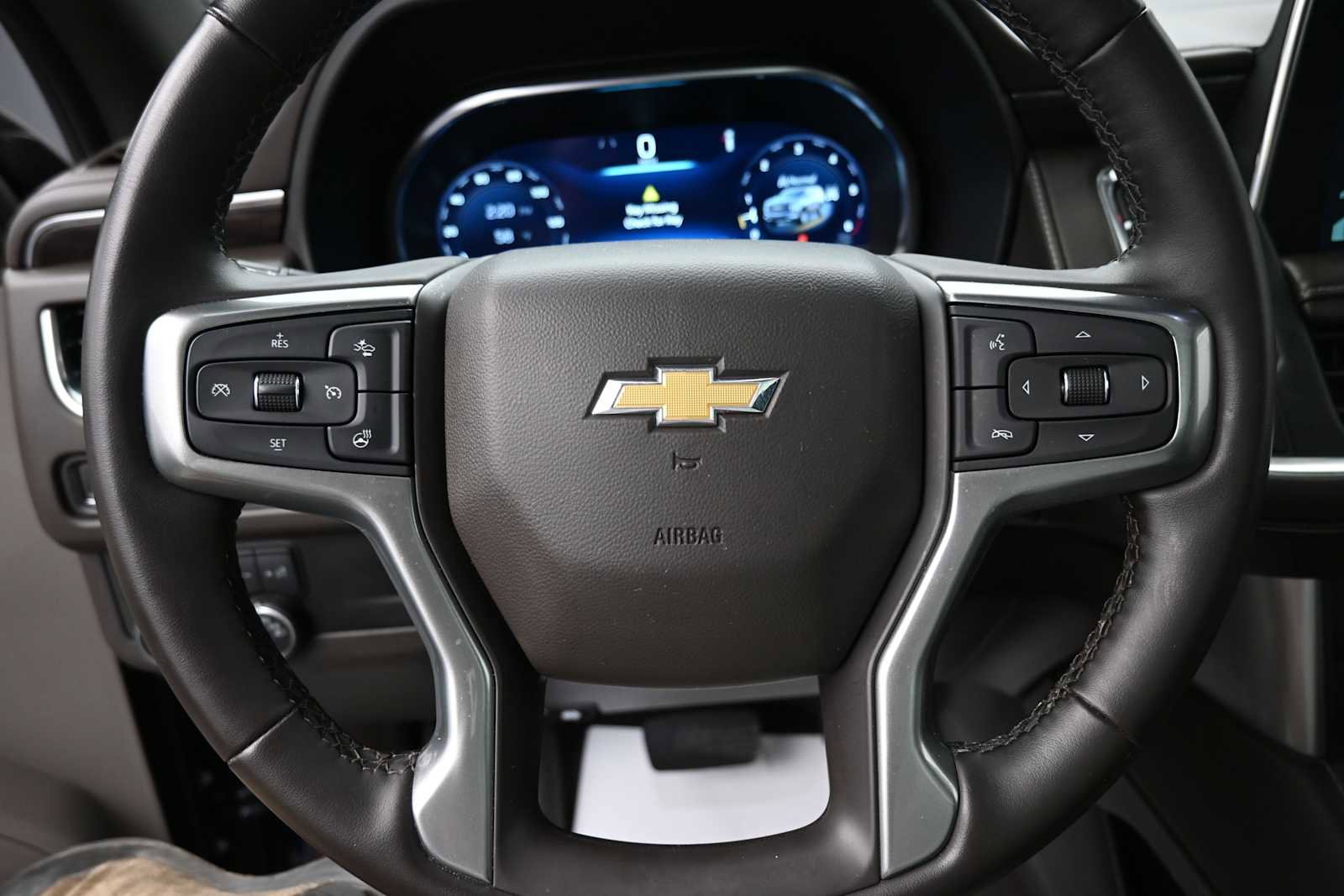 Used 2023 Chevrolet Tahoe LT w/ LT Signature Plus Package AWD/4WD image 6