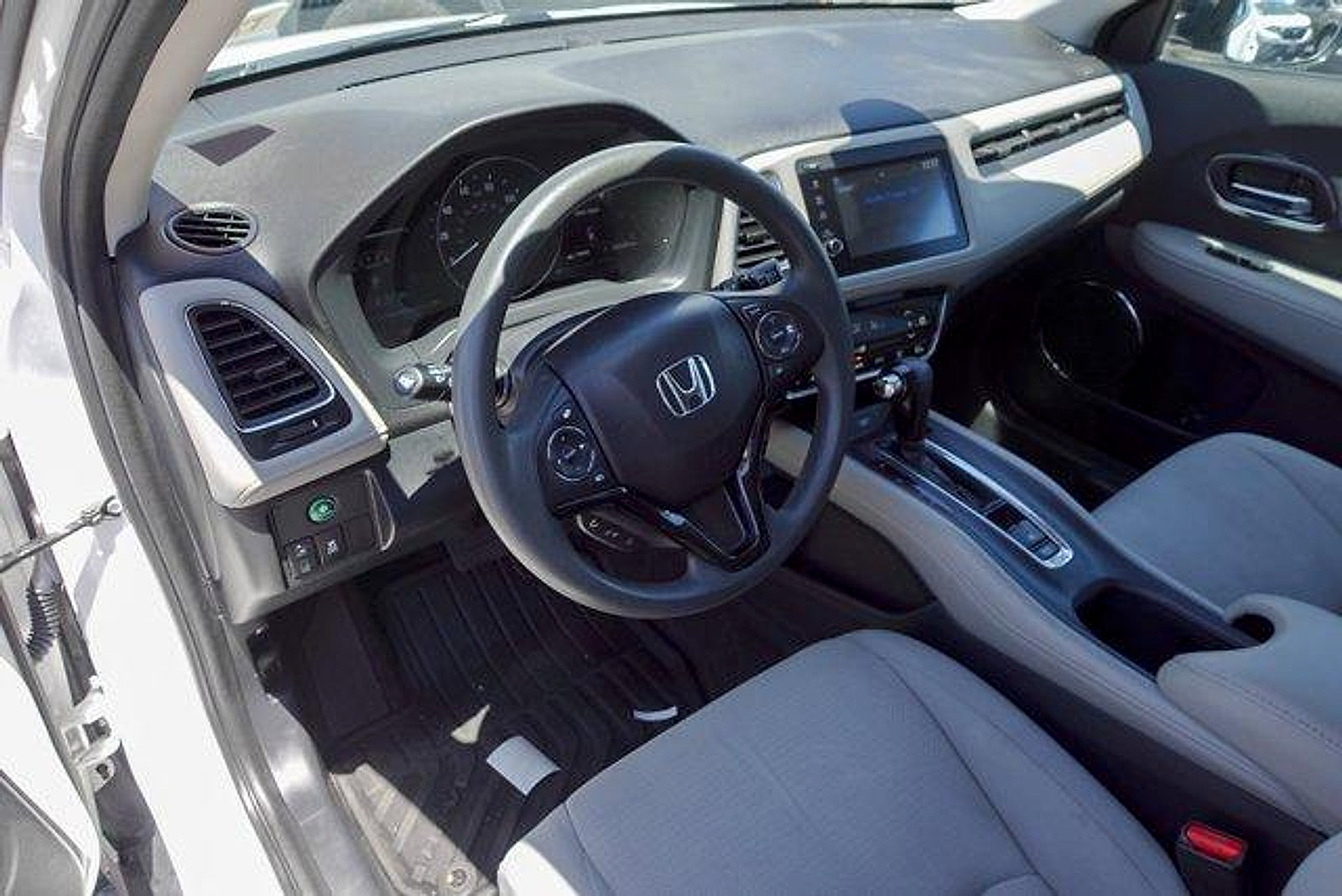 Used 2021 Honda HR-V EX image 9