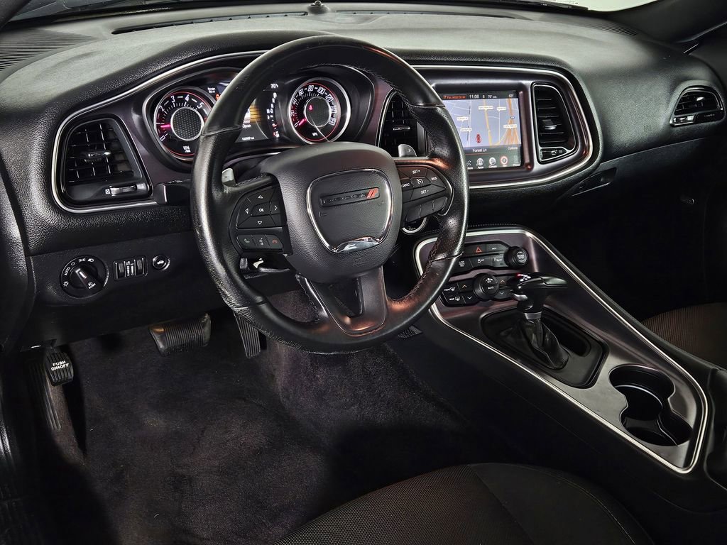 Used 2016 Dodge Challenger R/T RWD image 7