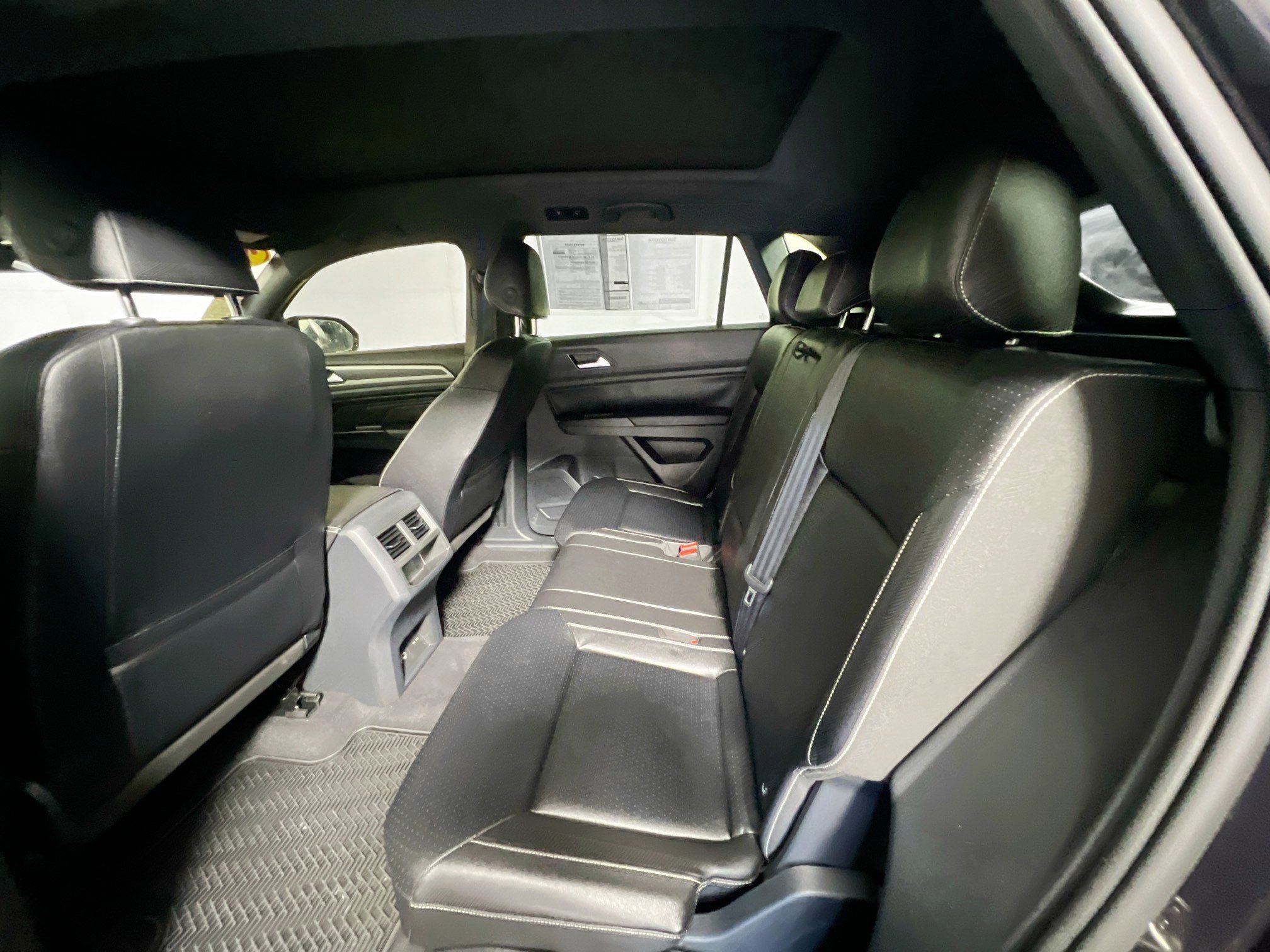 Used 2020 Volkswagen Atlas Cross Sport SEL image 29