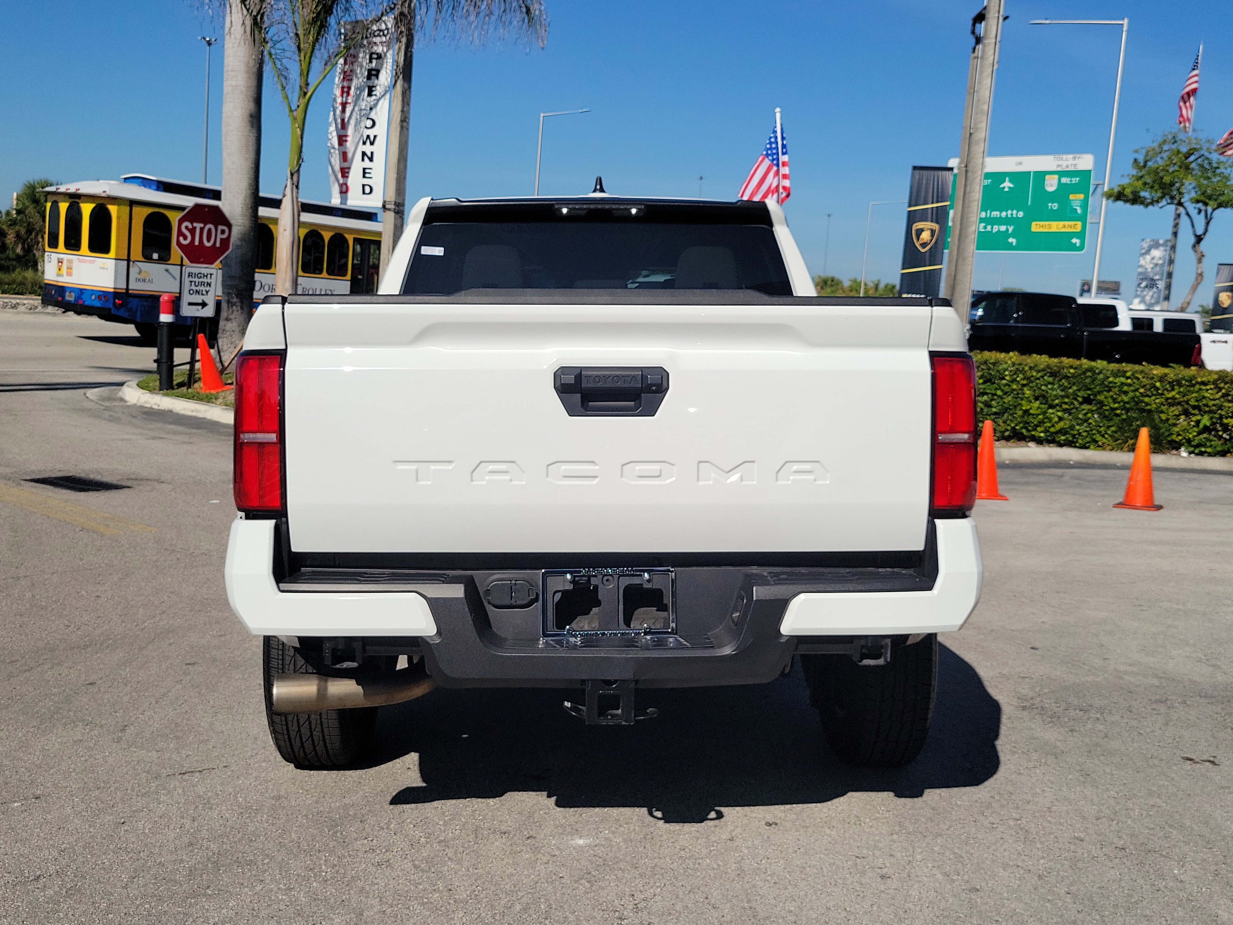 Used 2024 Toyota Tacoma SR5 RWD image 5