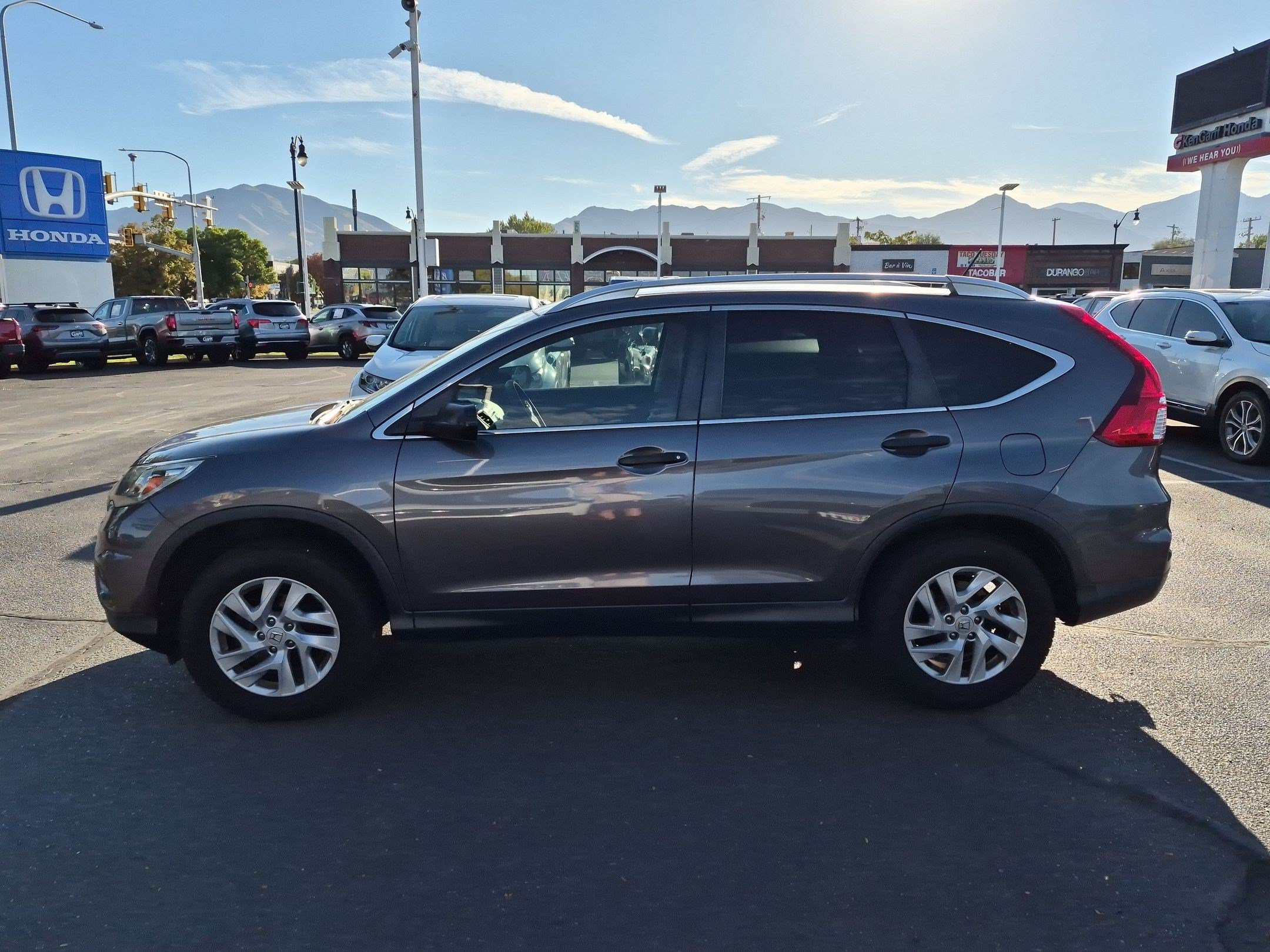 Used 2015 Honda CR-V LX image 9