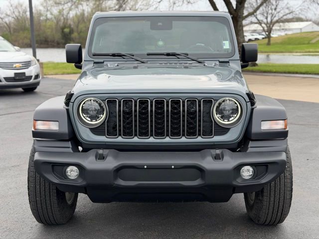 Used 2024 Jeep Wrangler Sport S image 2
