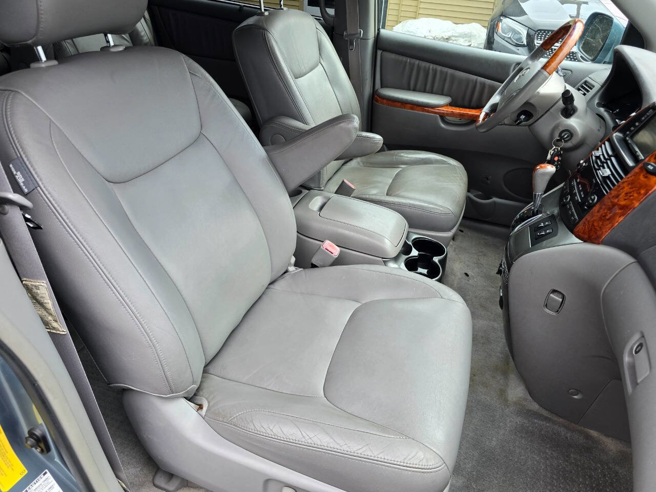 Used 2006 Toyota Sienna XLE Limited AWD/4WD image 35