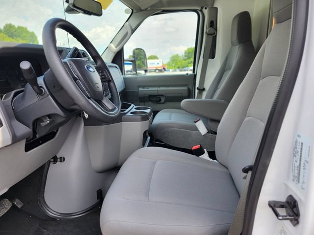 New 2027 Ford E-350 and Econoline 350 Super Duty w/ Power Equipment Group RWD image 12