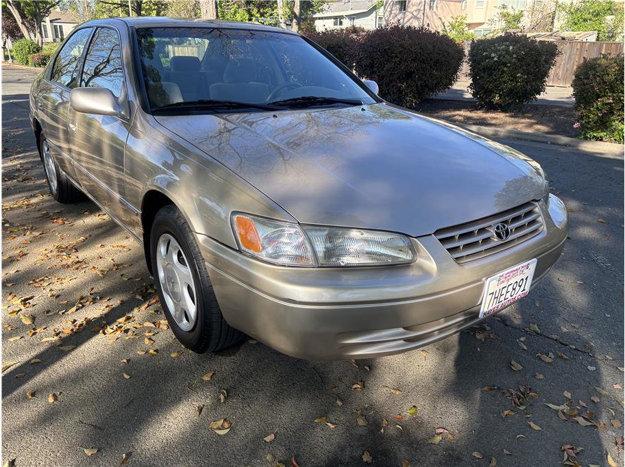 Used 1998 Toyota Camry LE