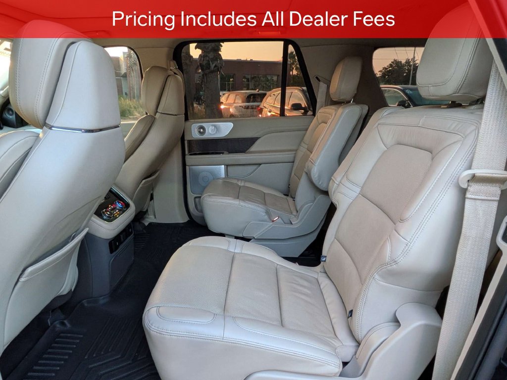 Used 2021 Lincoln Navigator L Reserve w/ Luxury Package AWD/4WD image 14