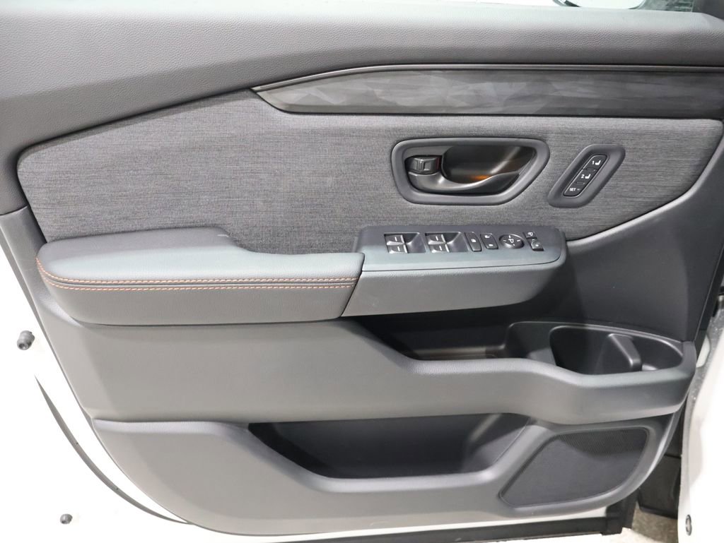 New 2026 Honda Pilot TrailSport image 8