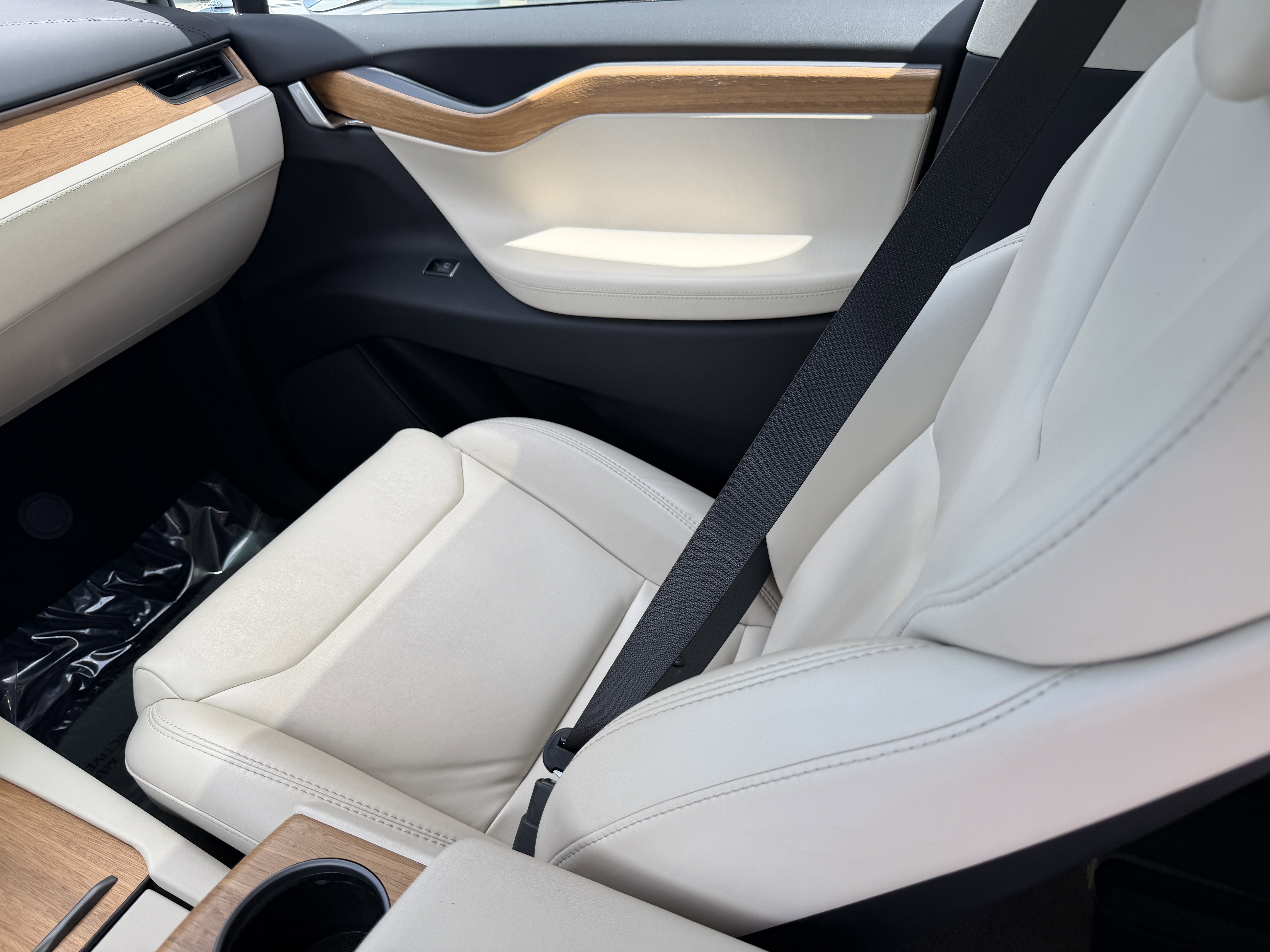 Used 2018 Tesla Model X 75D AWD/4WD image 19