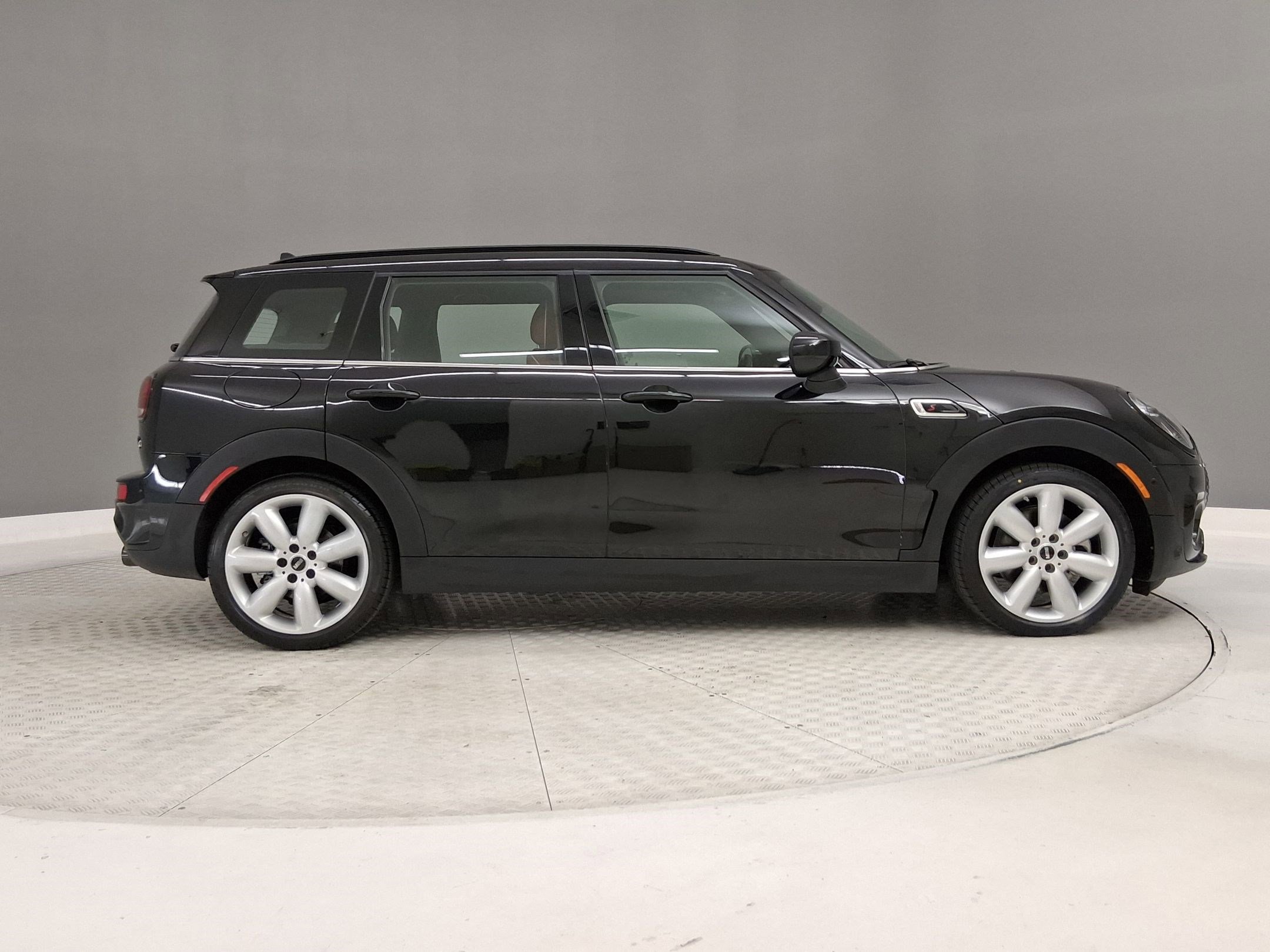 Certified 2024 MINI Cooper Clubman S image 6