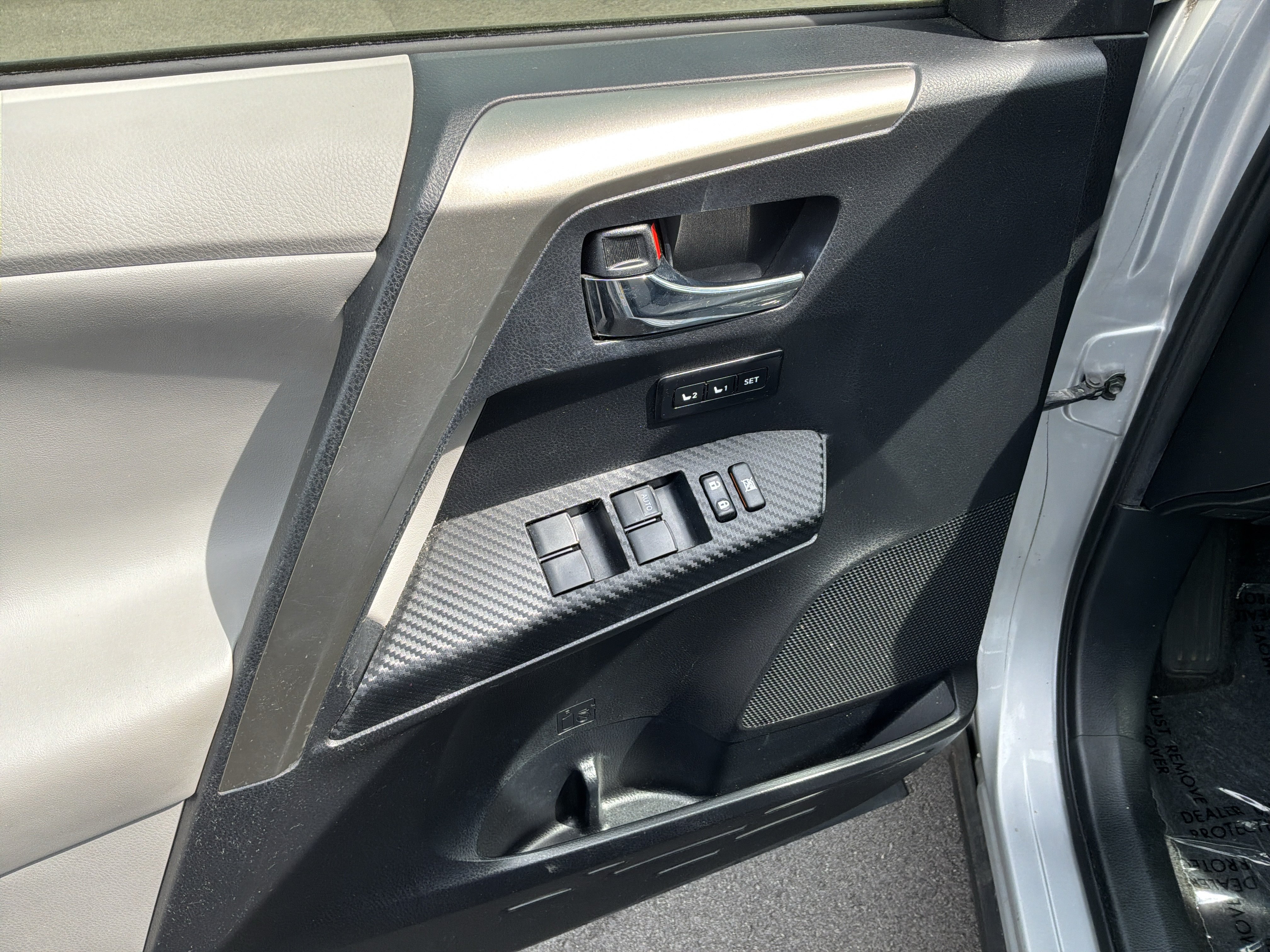 Used 2013 Toyota RAV4 Limited FWD image 15