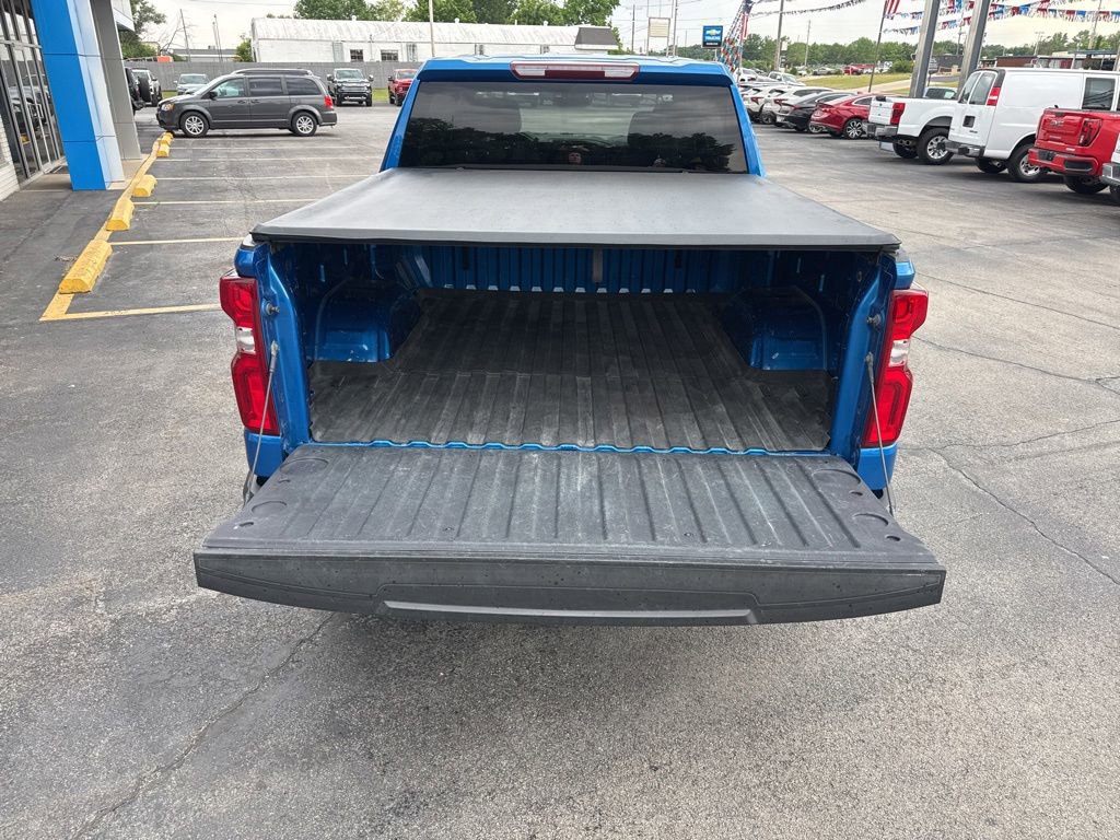 Used 2023 Chevrolet Silverado 1500 RST AWD/4WD image 5