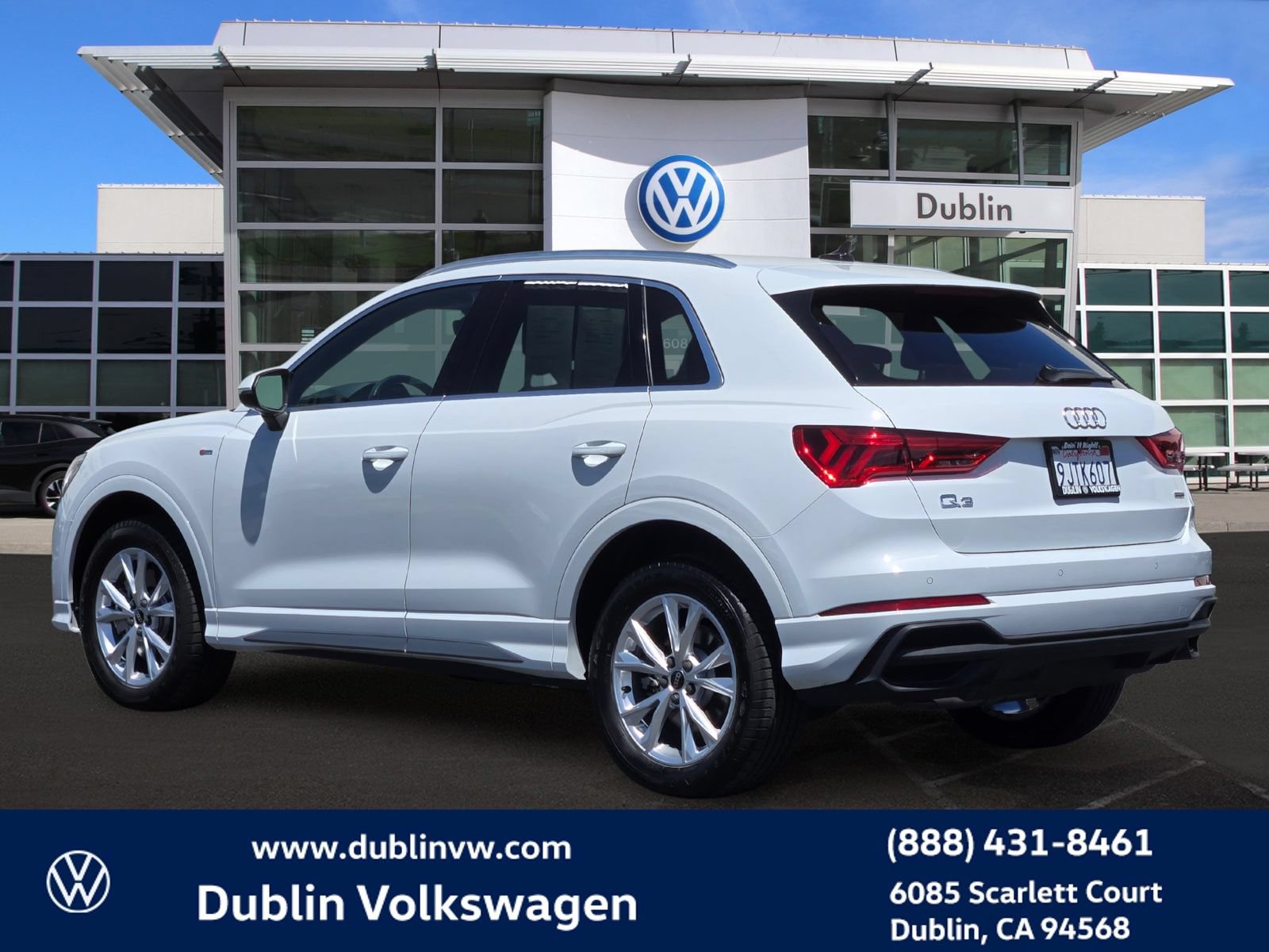 Used 2024 Audi Q3 2.0T Premium w/ Convenience Package AWD/4WD image 6