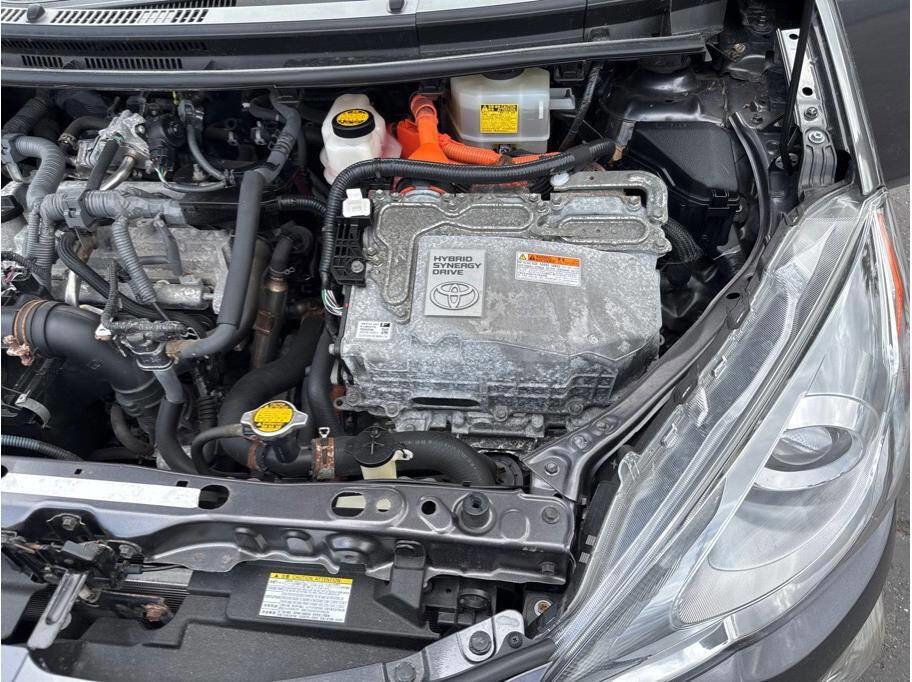 Used 2015 Toyota Prius C Two image 29