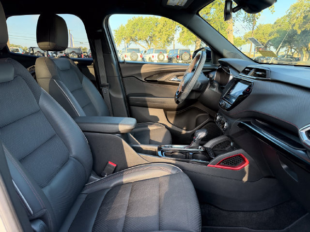 Used 2023 Chevrolet TrailBlazer RS w/ Convenience Package FWD image 16