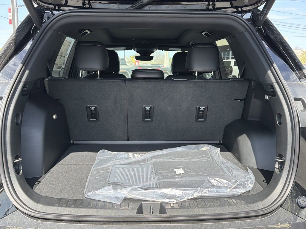 New 2026 Chevrolet Equinox LT image 16