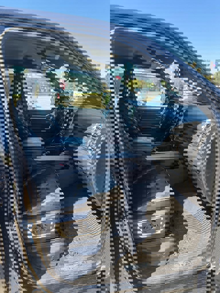 Used 2020 RAM 1500 Laramie w/ Sport Appearance Package image 9