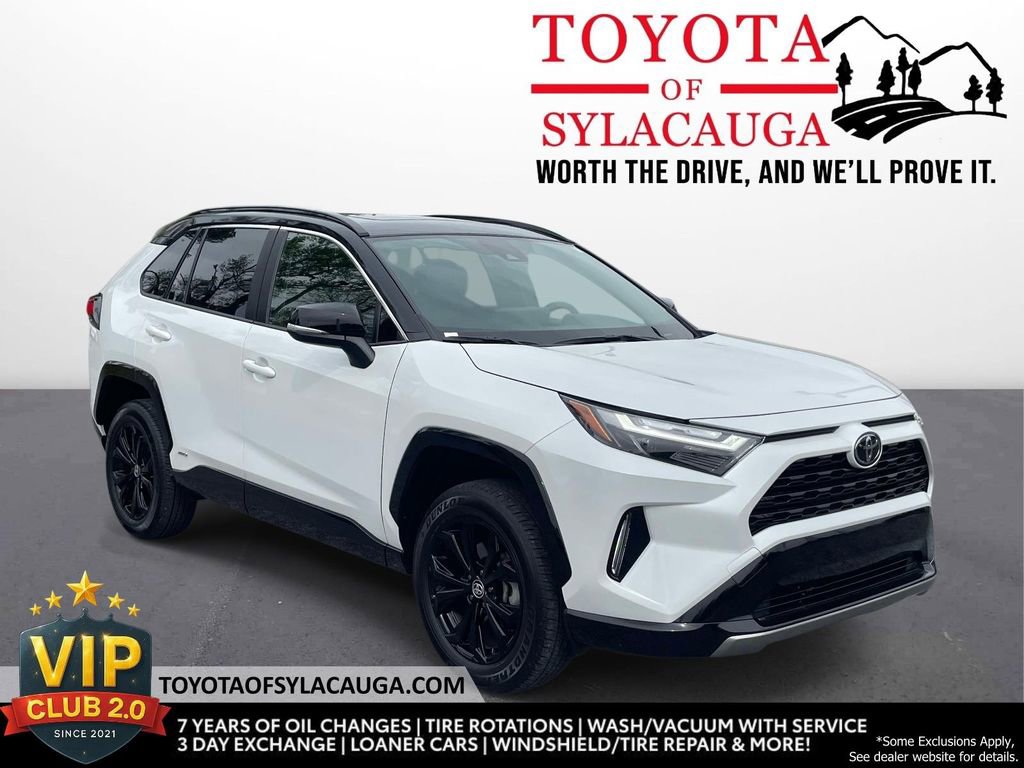Used 2025 Toyota RAV4 XSE image 1
